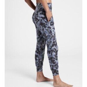 ATHLETA salutation printed jogger in calypso size S